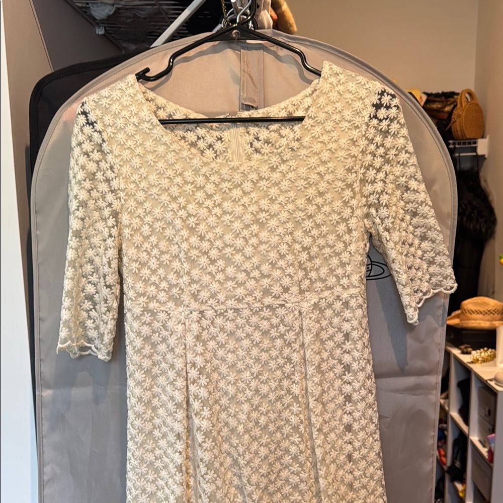 Cream A-Line Dress with Scoop Neck and 3/4 Sleeves